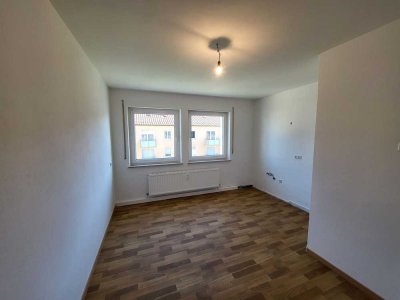 Helle 2-Zimmer-Wohnung mit Wohnküche in Oberhausen zu vermieten