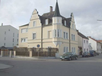 Teilmöbliertes Dachappartement Nähe Hauptbahnhof