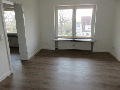 4-Zimmer Wohnung mit EBK, Balkon und Gartenbenutzung in Kassel - Niederzwehren