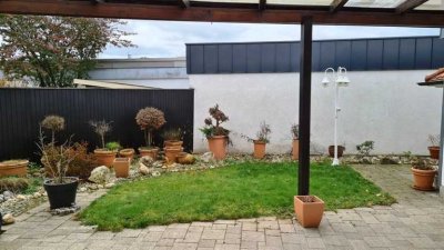 Nur noch einziehen freistehender Bungalow mit uneinsehbarem Garten in Rodenkirchen Rondorf