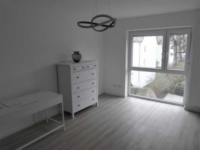 ZEITmietvertrag für 3 Jahre/Komplett renovierte 3-Zimmer-Wohnung mit EBK und Balkon in MUC