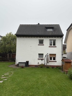 5-Zimmer-Einfamilienhaus mit EBK in Dreieich