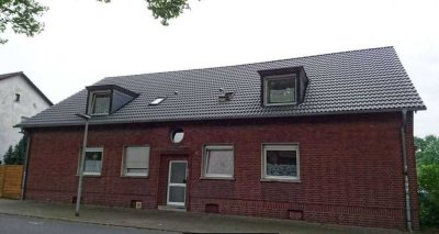 Vermiete 2 Zimmer-Wohnung mit Terrasse und Garage, Oberhausen-Alsfeld