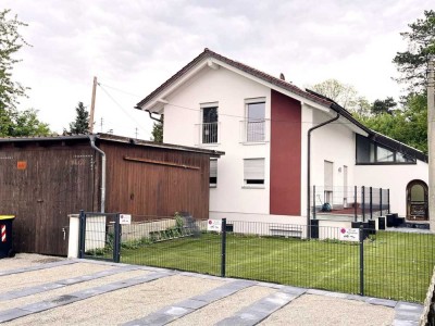 Besondere 6,5-Zimmer-Dachgeschoss-Wohnung mit großer Dachterrasse und PV-Anlage in Schwabmünchen