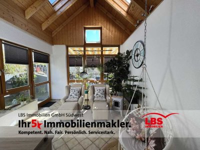Idyllisch Wohnen- Modernes Zuhause mit hellem Wintergarten!