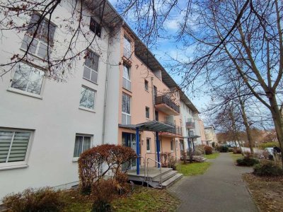 Helle Dachgeschosswohnung mit zwei Terrassen und Tiefgaragenstellplatz – ideal für Eigennutzer un...