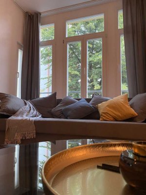 Stilvolle  vollmöbilierte Neubauwohnung mit Erker | Stadtmitte