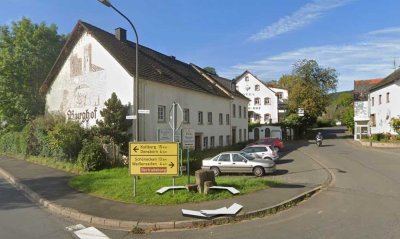 Historisches Anwesen mit Nebengebäude & Entwicklungspotential