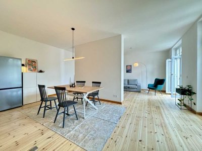 Moderne, voll möblierte 2,5-Zimmer-Wohnung mit Blick ins Grüne
