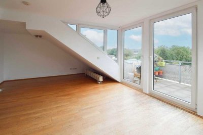 Helle zentrale Zwei-Zimmer-Dachgeschosswohnung in Bonn – sofort bezugsfrei