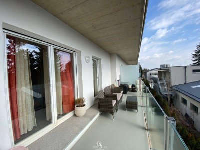 Anlegerwohnung mit Top Infrastruktur: Drei-Zimmer-Wohnung mit großem Balkon und Tiefgarage