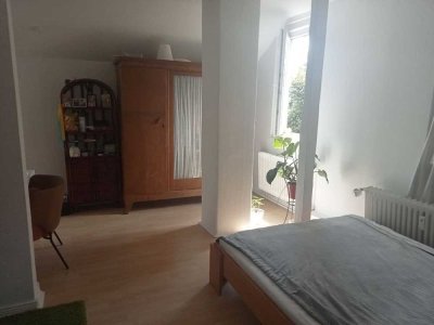 Exklusive, gepflegte 1-Zimmer-Dachgeschosswohnung in Bremen
