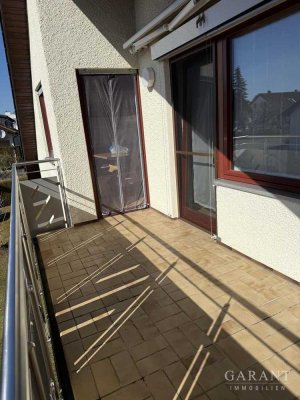 Helle 4 Zimmer-DG-Whg. mit Balkon - ein Rückzugsort für Paare!