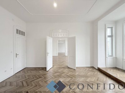 Großzügige 4 Zimmer Altbauwohnung mit verglaster Veranda und Balkon!