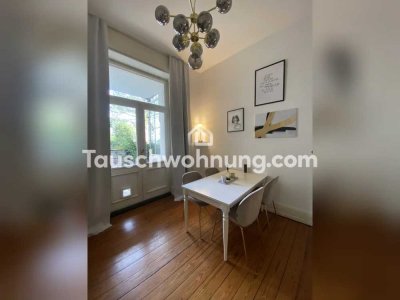 Tauschwohnung: Ruhige Altbauwohnung mit Balkon, EBK und hohen Decken