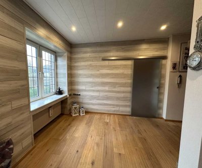 Helle und großzügige Wohnung über 2. Etagen in Koblenz-Neuendorf mit 140 m²