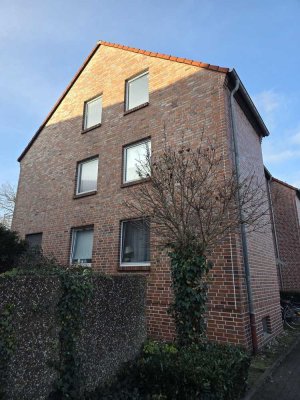 schöne 3,5 Zimmer Dachgeschosswohnung Dorsten-Feldmark