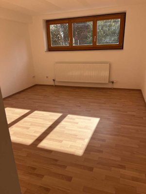 2-Zimmer-Wohnung im KG in Altdorf