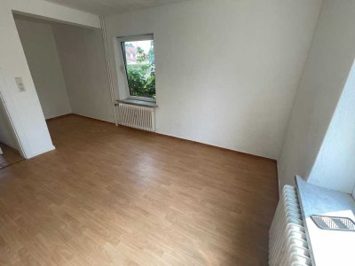 Eutin: Gut geschnittene 2-Zimmer-Wohnung mit Einbauküche - Zentrale Lage