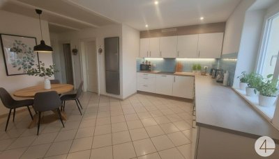 Sonnige Terrassenwohnung mit Garage!