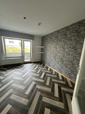 Gemütliche und helle 4-Zimmer Wohnung  | Balkon | 74m²