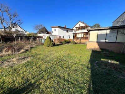Gepflegtes Zweifamilienhaus mit Nebengebäude, Garage, Garten – 3 Wohneinheiten