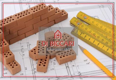 Renovieren & Rendite steigern: 5-Zimmerwohnung in Bahnhofsnähe