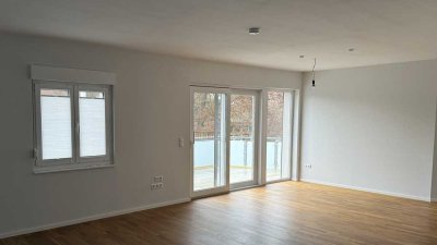 Von privat: 
Hochwertige, moderne 5-Zimmer ETW mit EBK, Sauna, 2 Stellplätzen, Balkon in LD-Nußdorf