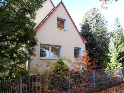 2 FH als Sanierungsobjekt in bester Lage