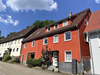 Zweifamilienhaus mit Charakter und Komfort  Ideal für Familien oder auch als Investor