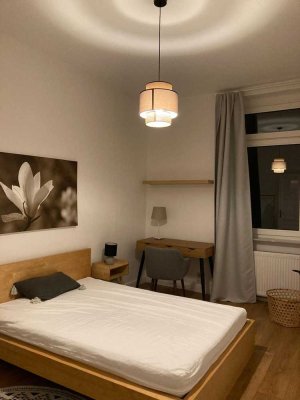 Helle, möblierte 2-Zimmer Wohnung im 1. OG in Wiesbaden-Mitte
