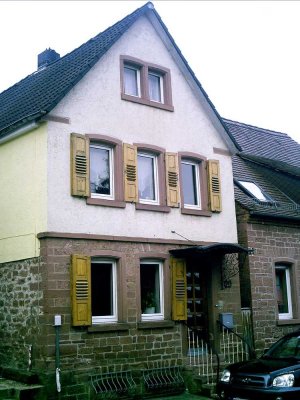 Preiswertes 5-Zimmer-Haus in Obernburg am Main