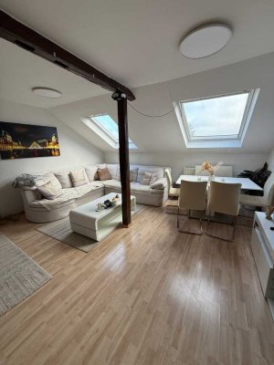 4-Zimmer Dachgeschosswohnung in Wiesbaden-Biebrich