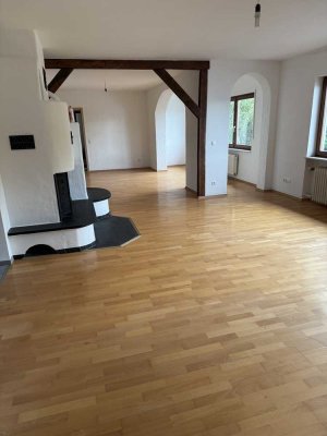 Schöne 3 Zimmer Wohnung mit Terrasse und Garten in Urbar