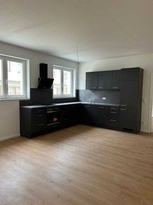 Exklusive, geräumige und neuwertige 1-Zimmer-Hochparterre-Wohnung in Taunusstein