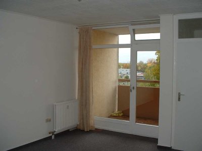 Helle 1-Zimmer Wohnung mit Balkon im 5. OG in Bensheim