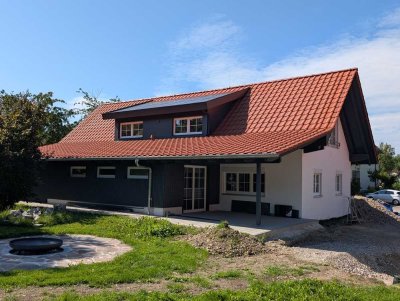 Idyllisches Einfamilienhaus auf Pferdehof nahe Bodensee zu vermieten