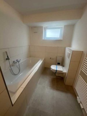 Attraktive 2-Zimmer-Wohnung mit gehobener Innenausstattung in Lingenfeld