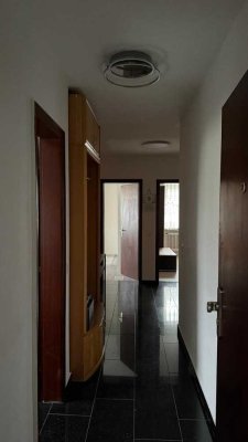 Frisch sanierte 3-Zimmer-Wohnung mit Einbauküche in gepflegter Wohnanlage in Wittorf