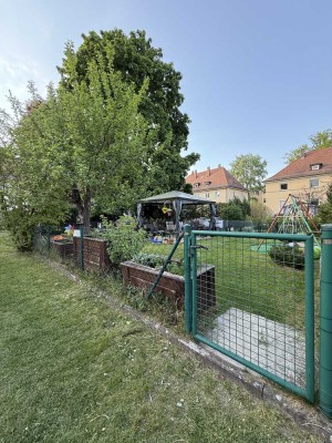 Gepflegte 4- Zimmer Wohnung mit Schrebergarten