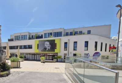 Helle 2-Zimmer-Wohnung mit Loggia in Mitten von Pöchlarn