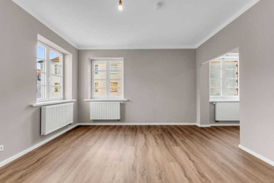 Wohnen mit Wohlfühlfaktor: neu sanierte, lichtdurchflutete Wohnung für individuelle Wohnträume