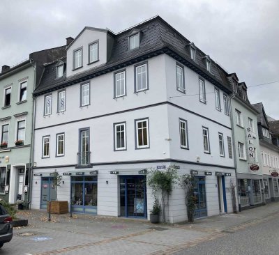 4 Zimmerwohnung mit rückliegendem Balkon in zentraler Lage