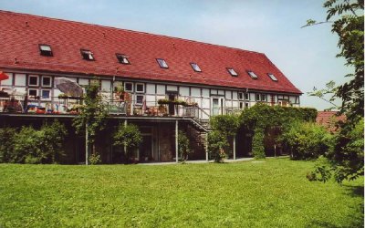 Attraktiver Vierseithof im ländlichen Ambiente