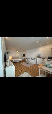Möbliertes 38 m² Apartment in Top-Lage – Perfekt für Pendler oder zur Zwischenmiete
