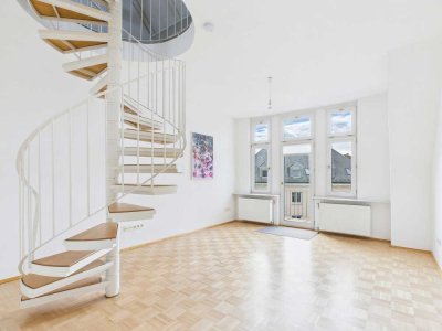 SCHMUCKSTÜCK MIT GESCHICHTE IM SCHÖNEN RHEINGAUVIERTEL – ALTBAUCHARME TRIFFT MAISONETTE