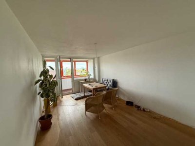 Preisreduzierug, Schöne 4 Zi. ETW  6900--/qm  Südseite, Alpenblick, ruhig, zentral,  große Loggia,