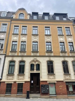Ansprechende 2-Zimmer-Maisonette-Wohnung mit gehobener Innenausstattung in Plauen
