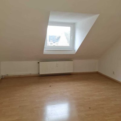 Dachgeschosswohnung in Duisburg-Duissern