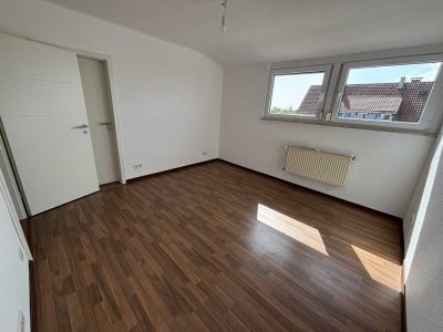 2- Zimmerwohnung mit Tageslicht Bad und Einbauküche